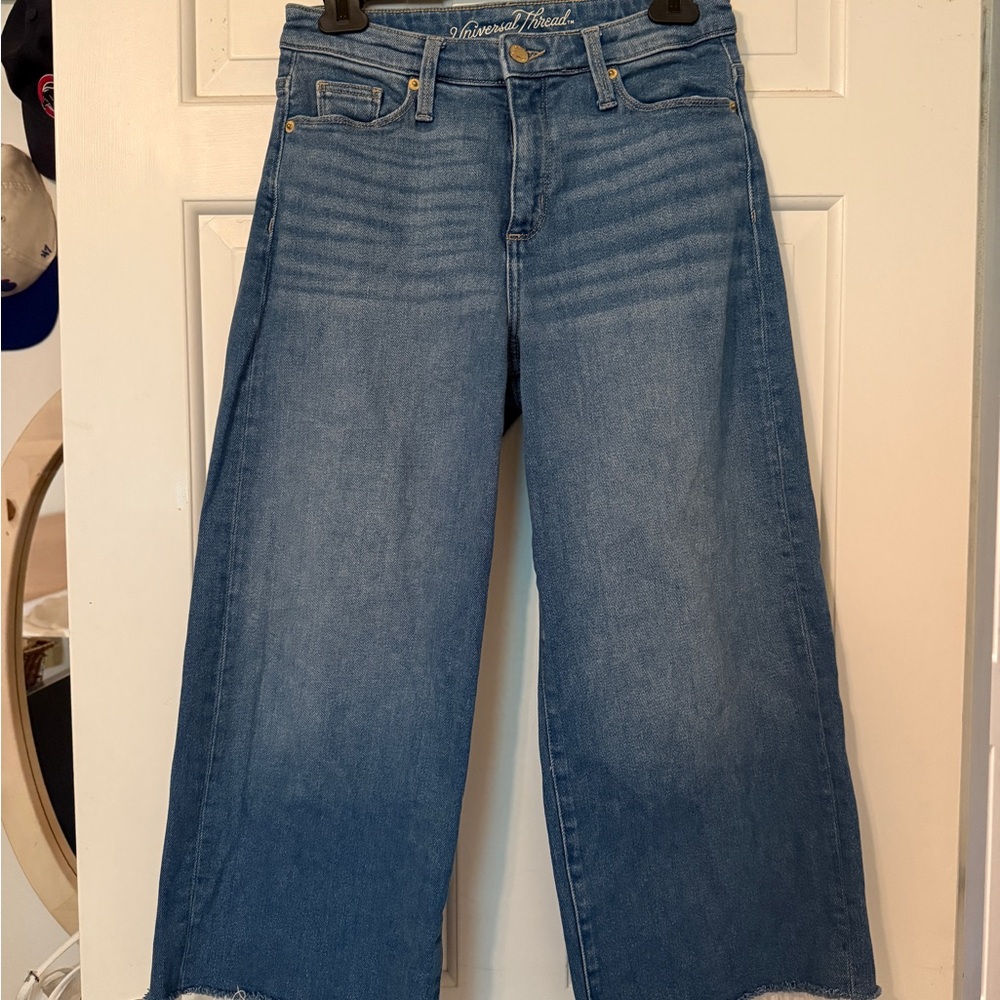 Universal Thread Medium Blue Wide-Leg Jeans